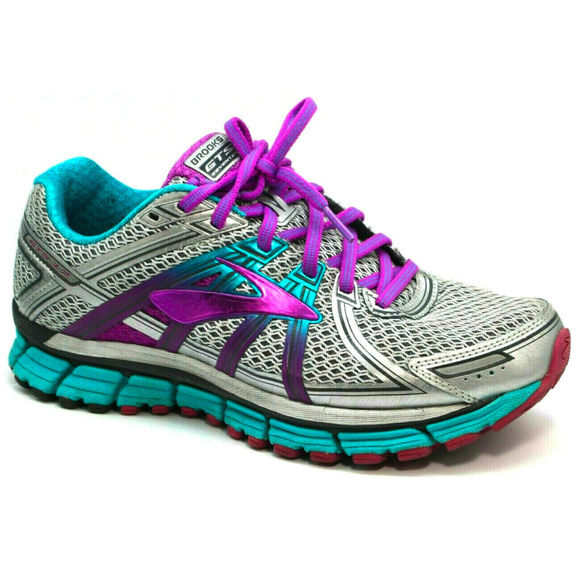 brooks 8.5 wide womens